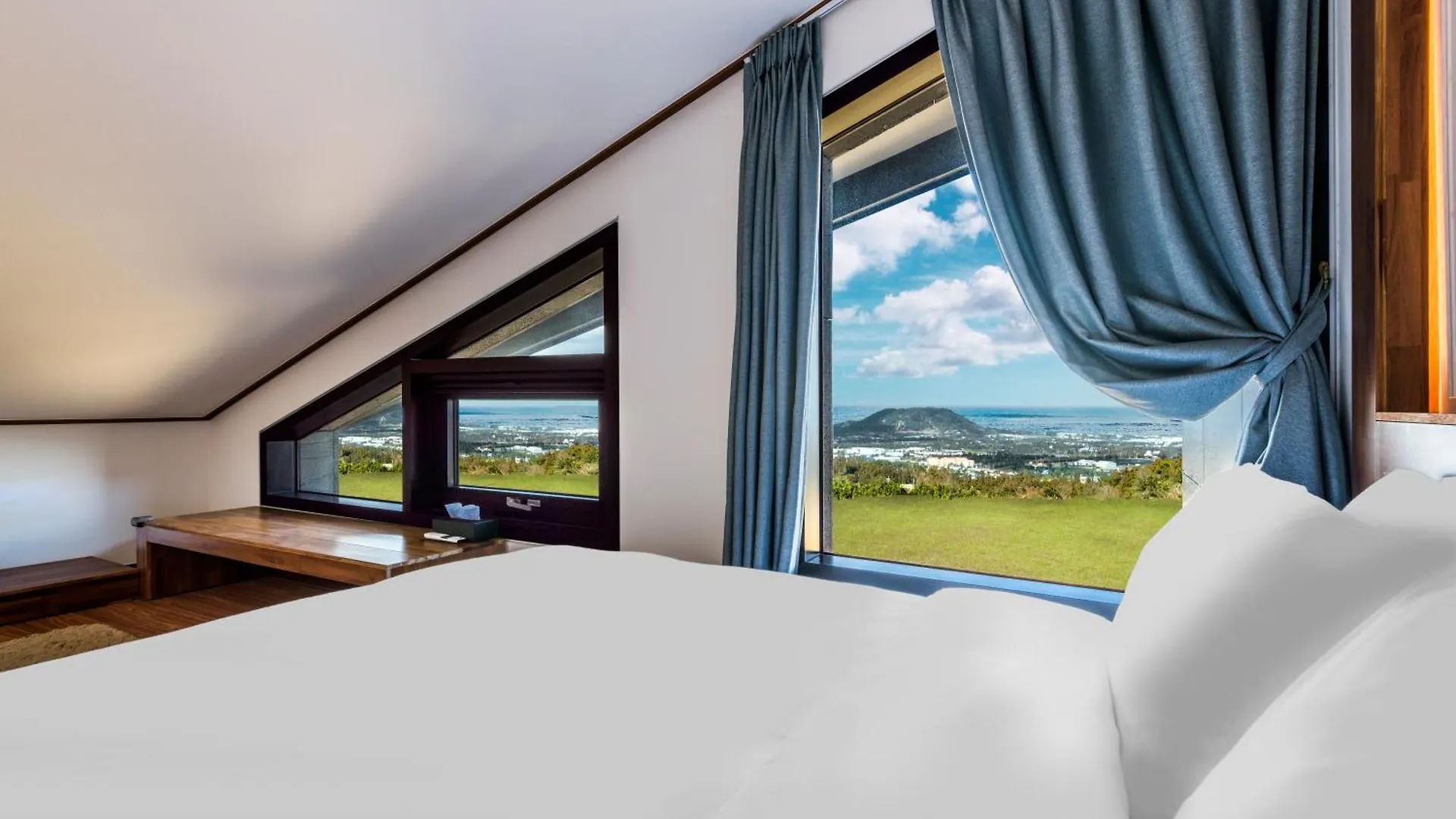 The View Pension Jeju